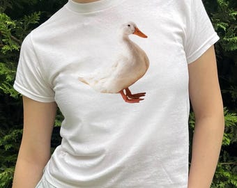 Weiße Ente Baby Tee | Y2K figurbetontes Top mit Vintage Print
