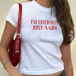 Ich bin buchstäblich nur ein Mädchen-Baby-T-Shirt | Ästhetisches T-Shirt | Baby Mädchen | Niedliches Baby T-Shirt | y2k Baby T-Shirt | 90er Jahre Baby T-Shirt | Y2K Kleidung