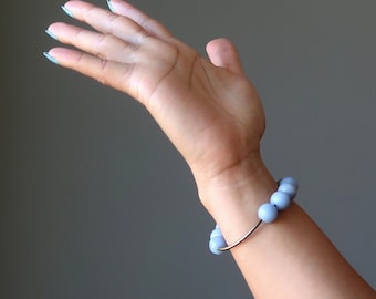 Pulsera de angelita azul con piedras de poder pagano en latón envejecido