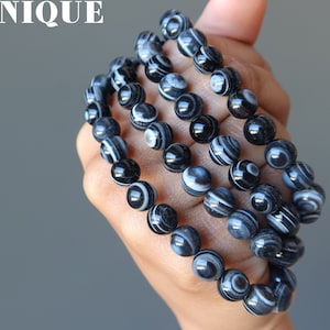 Onyx Bracelet Hit the Bull&#39;s Eye Victory Stone Black White Crystal
