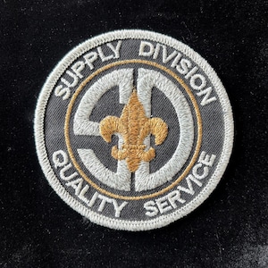 Vintage Boy Scouts of America BSA Supply Division Quality Service Round Patch Sew