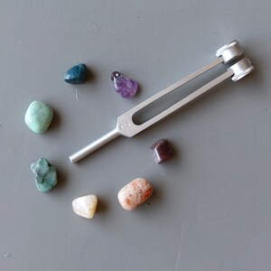 Chakra Tuning Fork Set Vibrational Healing and 7 Tumbled Stones