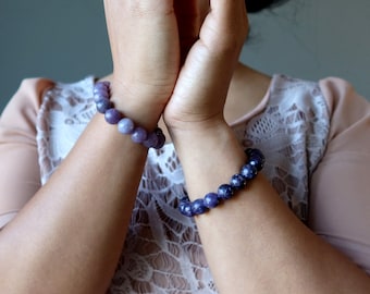 Lepidolith Armband mit dunkellila Edelsteinen