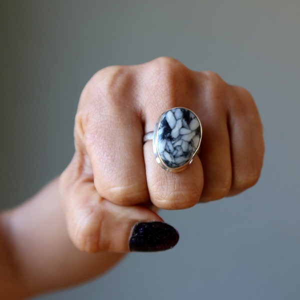 Chrysanthemum Stone Ring Beauty Revealed Black White Crystal