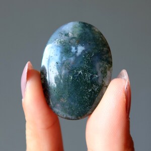 Moss Agate Cabochon Oval Mirror of Woods Green Nature Crystal