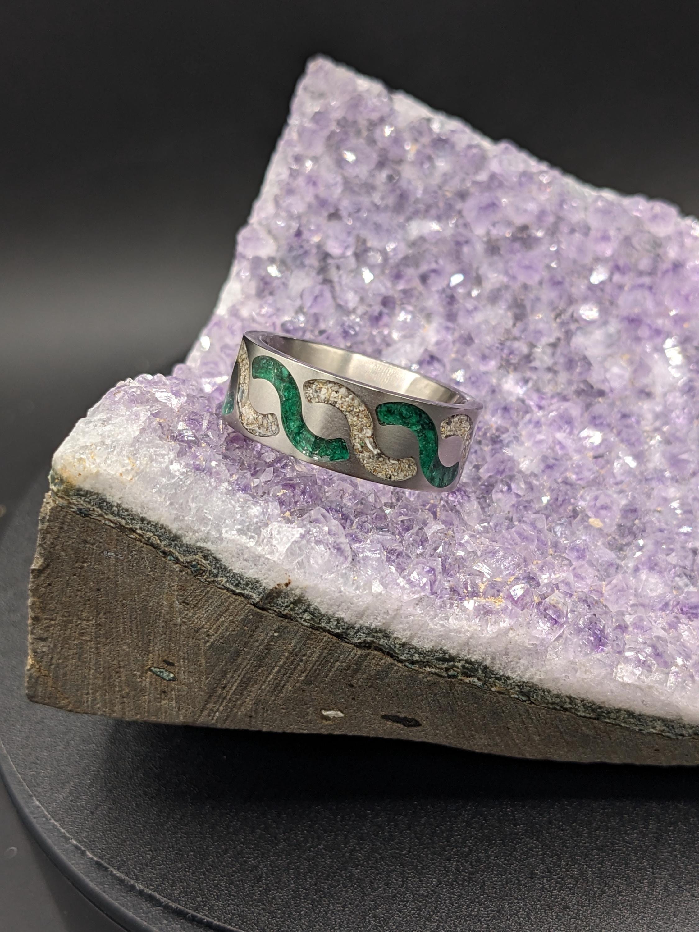 Celtic Knot Titanium Cremation Ring, Ashes Keepsake, Memorial Jewelry ...
