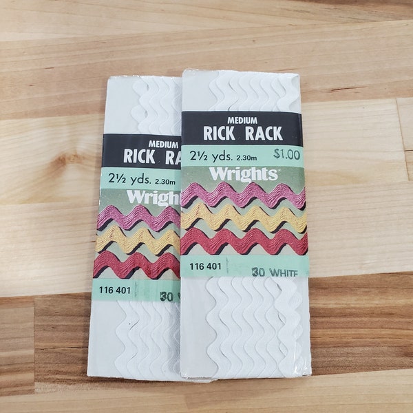 VINTAGE ~ Wright's Medium Rick Rack ~ 30 White