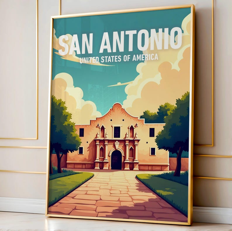 Puede incluir: Un cartel de viaje vintage con una ilustraci&oacute;n colorida del Alamo, una misi&oacute;n hist&oacute;rica en San Antonio, Texas. El cartel tiene un cielo azul con nubes blancas y el texto "SAN ANTONIO, UNITED STATES OF AMERICA".