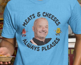 -shirt La viande et le fromage font toujours plaisir | t-shirt citation de Bob Mortimer | Cadeau drôle de comédie de Richard Ayoade | Cadeau blague émincé athlétique