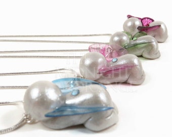 Perfect Gift for Mom for Mother's Day - Mommy of an Angel Baby necklace with your custom wings and birthstone