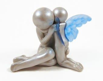 Angel&#39;s Embrace Sculpture: Child Loss Memorial Gift for Mother