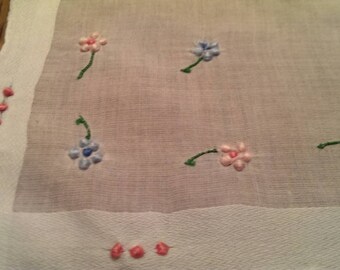 Vintage Dainty Pink Hanky with Tiny Embroidered Flowers