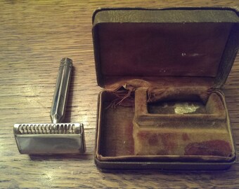 Vintage Men's Ever-Ready Razor in original box
