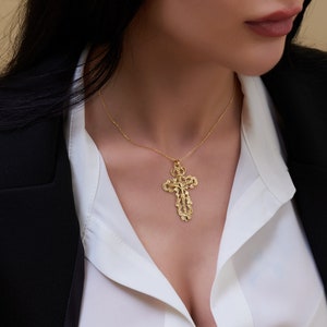 14K Gold Crucifix Necklace, Christian Cross Pendant, Unique Catholic Jewelry, Religious Jewelry, Cross Necklace, Mother&#39;s Day Gift, Mom Gift
