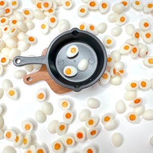 FAKE Tiny Sliced Hard Boiled Egg, Food Themed Cabochons  (0.8cm x 0.9cm x 0.4cm)