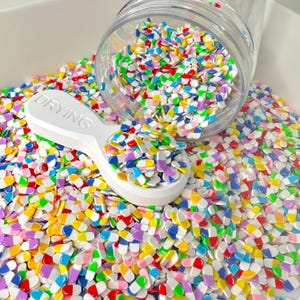 Pillen met gemengde kleuren, medische polymeerkleistrooi (NIET EETBAAR, 5 MM/10 MM)