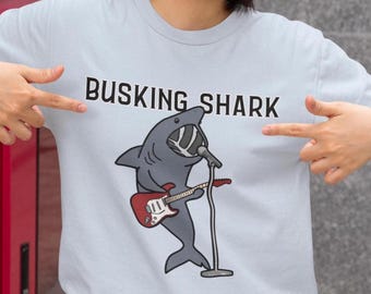 Camiseta unisex de tiburón callejero, camiseta de tiburón peregrino, regalo para amantes de los tiburones, camiseta divertida de tiburón, camiseta gráfica para amantes de los tiburones y amantes del océano