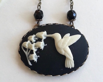Hummingbird Cameo Necklace, black cameo with lily of the valley flowers, black glass beads, gift for her, women's bird necklacevintage cameo