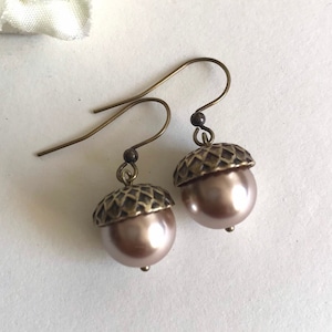 Fall acorn earrings, large glass pearls, beige pearl earrings, brass ear wires, nature inspired gift, fall jewelry