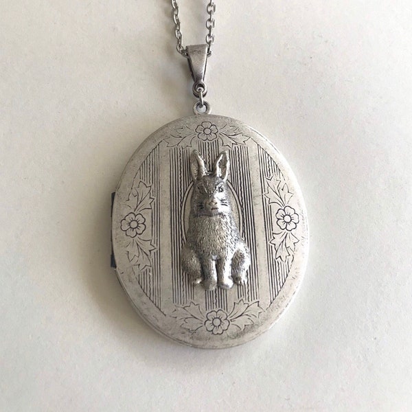 Large silver rabbit vintage locket necklace, keepsake pendant with long chain, women's vintage jewelry, nature inspired gift for her