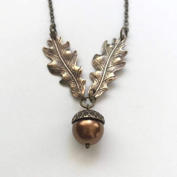 Brass Oak Leaf and acorn necklace, copper glass pearl pendant, nature inspired fall necklace, gift for her, vintage jewerly