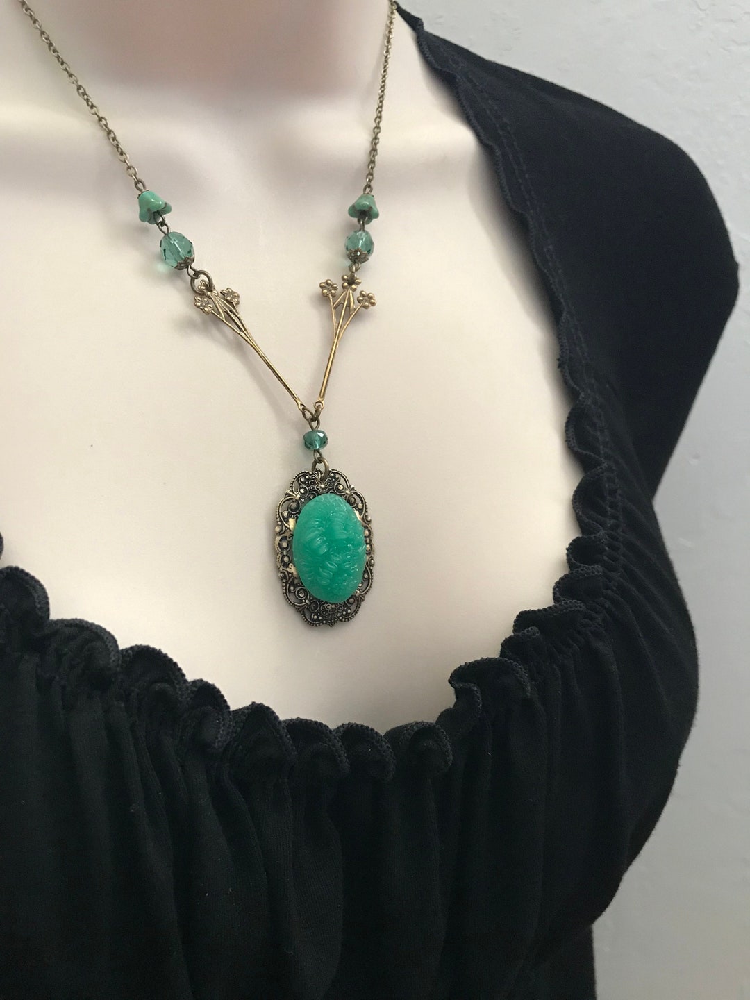 Vintage Green Glass Necklace Vintage Glass Flower Cabochon Etsy