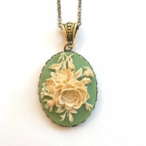 Vintage green cameo necklace, ivory rose cameo pendant, Mother's day gift, Spring jewelry, Victorian style gift for her, long brass chain image 3