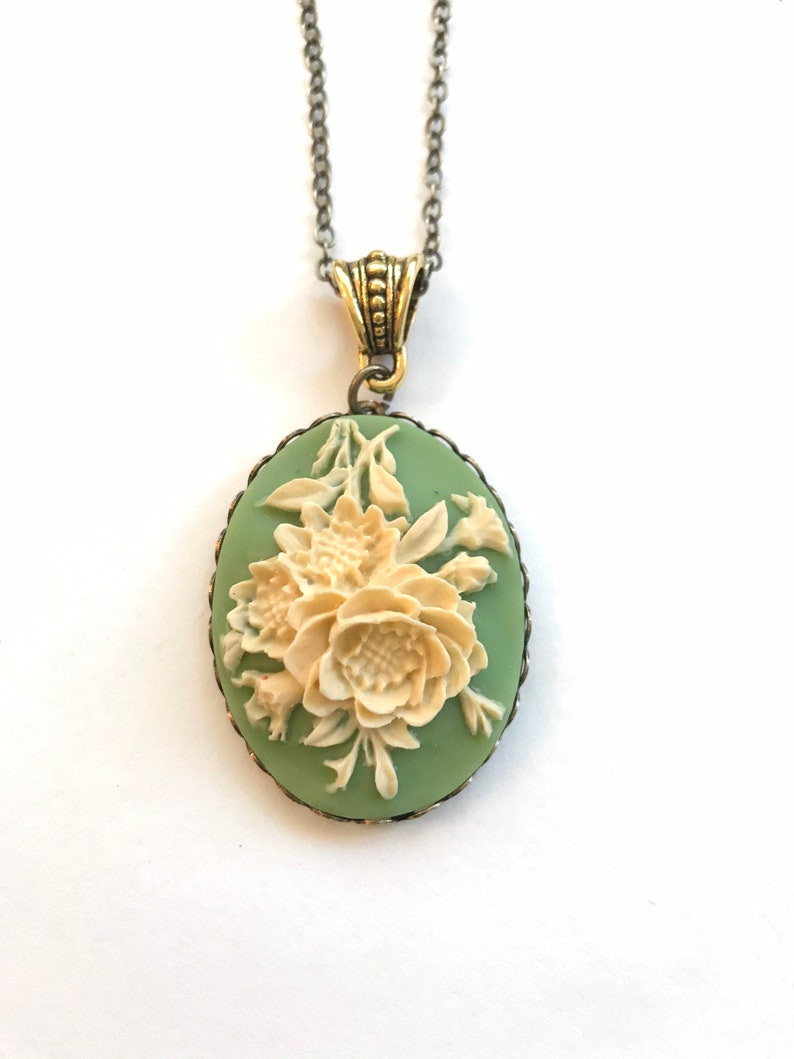 Vintage green cameo necklace, ivory rose cameo pendant, Mother's day gift, Spring jewelry, Victorian style gift for her, long brass chain image 3