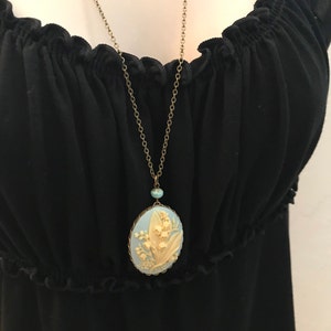 Lily of the valley cameo necklace, large blue cameo pendant, Mother's day gift, vintage jewelry gift for her, cameo jewelry image 5