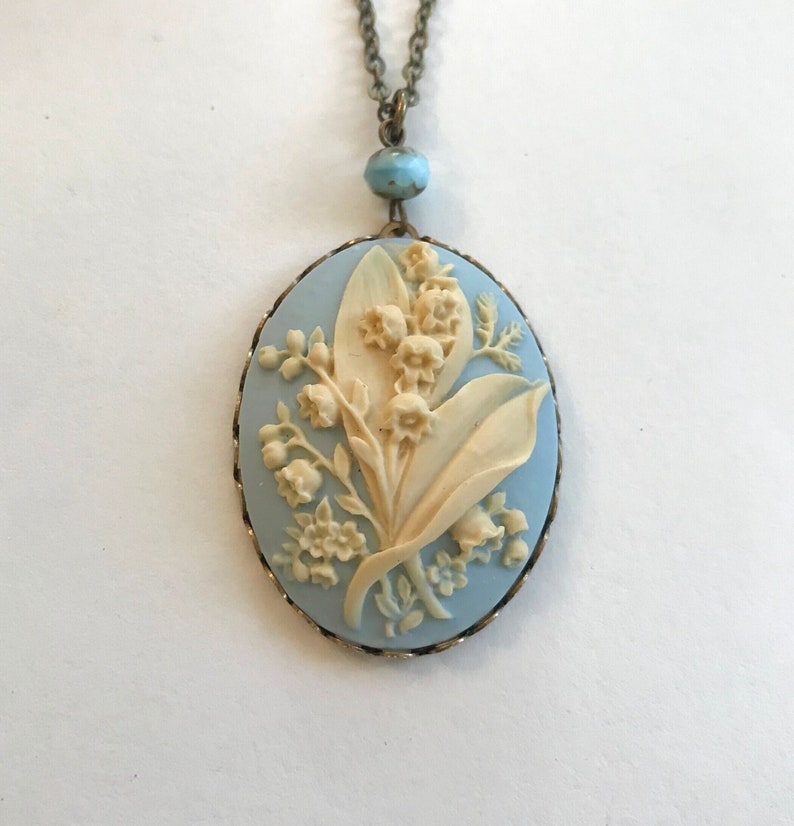 Lily of the valley cameo necklace large pendant blue cameo image 2