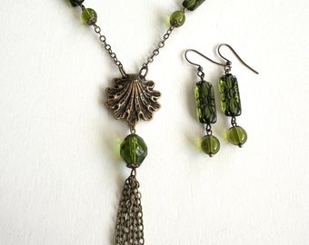 Vintage style olive green necklace set, vintage green glass beads, long Victorian style necklace, gift for her, Downton Abbey necklace