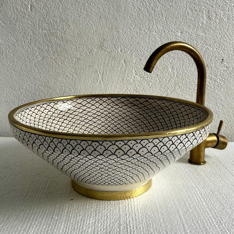 Rimmed Rustic Sink, Vintage Sink for Bathroom, Custom Ceramic Basin ...