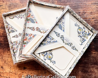 Italian sheets and envelopes in gift box letter paper card lily Florentine Florence Italy Luxury Stationery vintage hot stamping