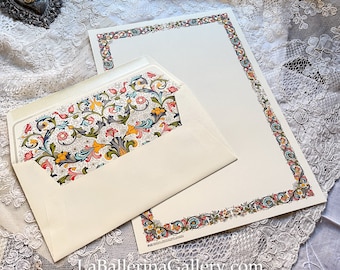 Italian letter paper sheets and envelopes 10 Red green wreath Florentine Florence Italy Luxury Stationery vintage hot stamping card gift