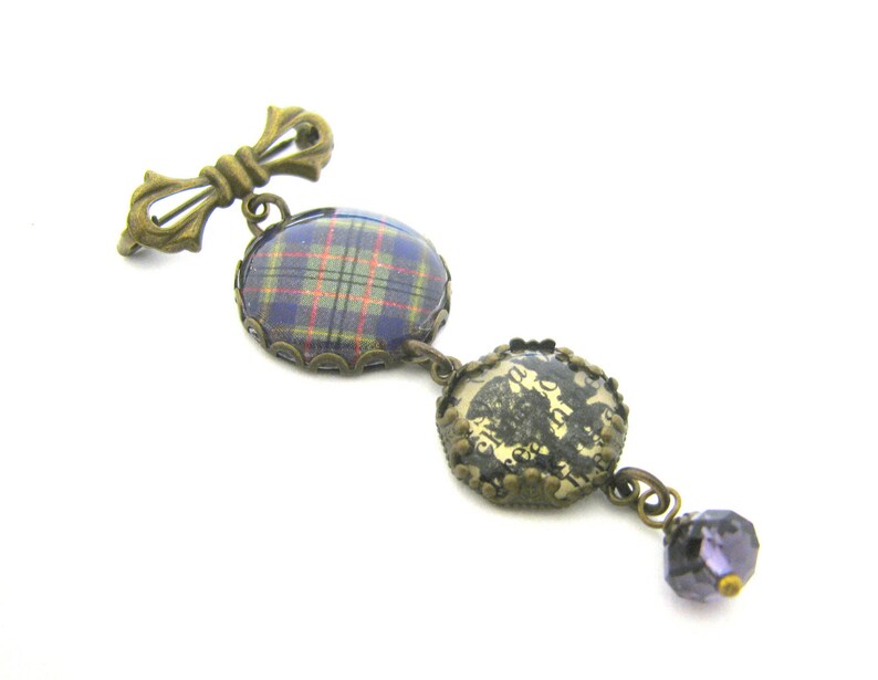 Scottish Tartan Jewelry Tartan Brooch Taylor Sweet Bow Brooch wThistle Charm /& Faceted Amethyst Czech Crystal Bead