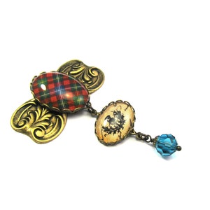 Scottish Tartan Jewelry Forrester Baroque Embossed Bar Brooch w/Thistle Charm & Indicolite Swarovski Crystal Bead image 2