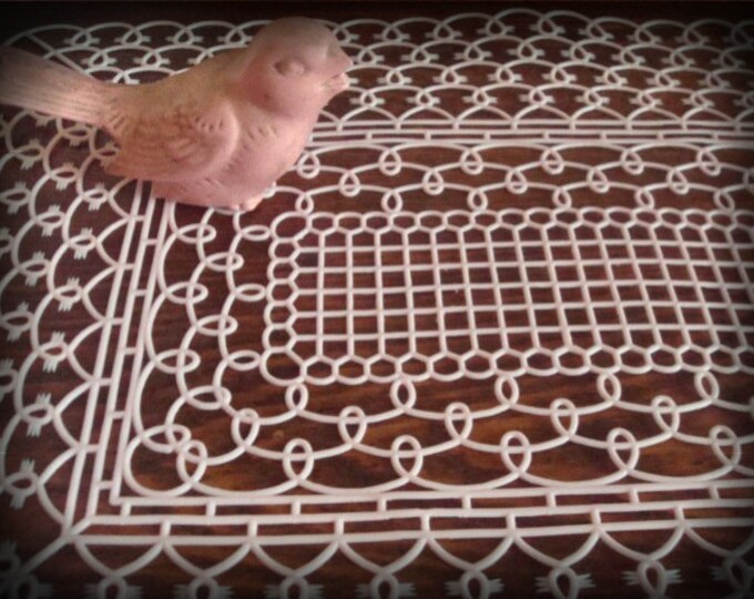 Vintage 50's Pink Plastic Lace Placemats Set of 4 Etsy