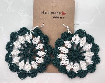 Crochet Doily Earrings (White/Forest Green)