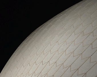 Nahaufnahme des Opernhauses von Sydney bei Nacht
