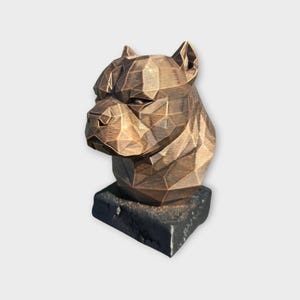 Büste einer American Bully Low Poly Büste Hundestatue - handbemalt Wohndeko Hundeliebhaber Geschenk für ihn ihr Ornament