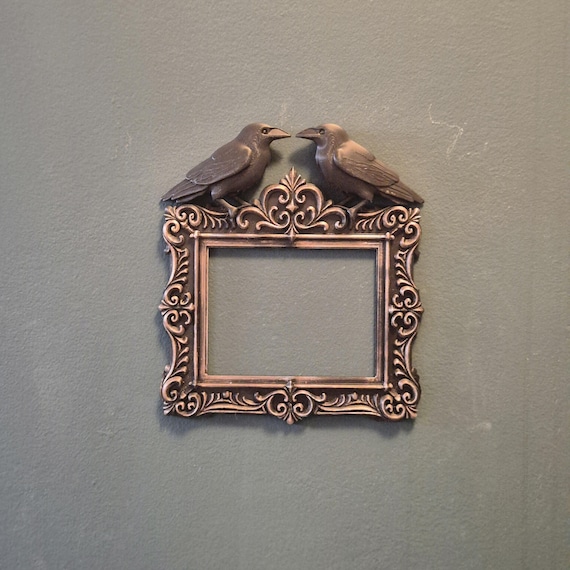 レイヴンゴシックフォトフレーム | ハロウィンカラス壁飾り | ダーク