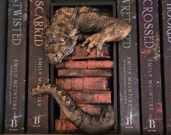 Book nook dragon on book - bookshelf fantasy decor