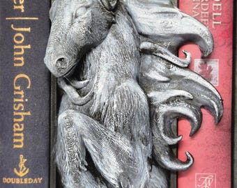 Book nook black and white horse - bookshelf decor