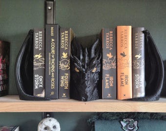 Schwarzer Drachenkopf und Flügel Buchstützen - Fantasy Set Forthwing Onyxstorm Dekor Geschenk