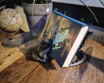 Tablet / Book holder dragon - fantasy bookshelf decor onyxstorm forthwing lover gift