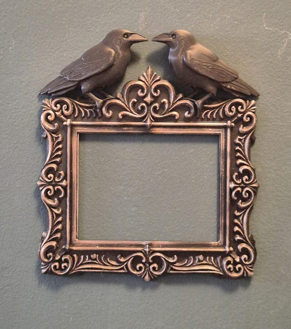 レイヴンゴシックフォトフレーム | ハロウィンカラス壁飾り | ダーク