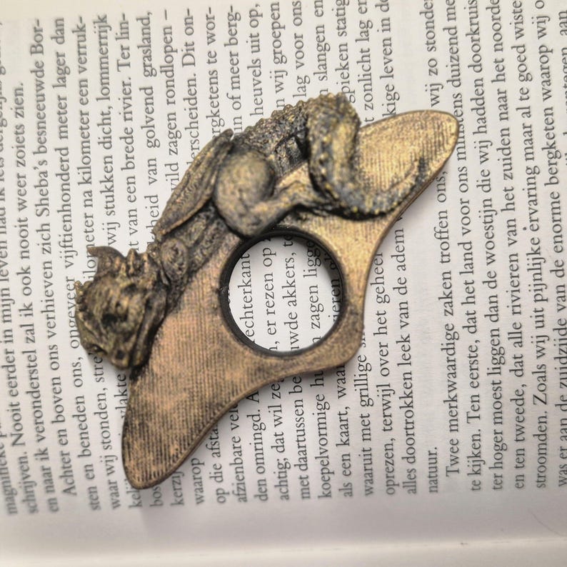 Porta pagine fatto a mano a forma di drago | porta libri con il pollice | regalo perfetto per gli amanti dei libri | ausilio per una lettura confortevole | regalo per topi di biblioteca immagine 2