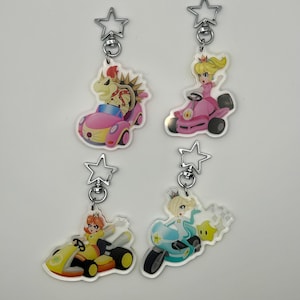 マリオカート デイジー姫、ピーチ姫、ロゼッタ姫 アクリルチャームキーホルダー