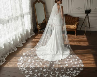 Prachtige 3D-vlinderkant en parel-bruidssluier: cathrdral-sluier met kam. Aangepaste bruidssluier. Unieke bruidssluier.