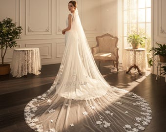 Luxe 3D-bruidssluier van wilde bloemenkant met parels en kristallen. Lange kathedraalsluier met één laag. Op maat gemaakte bruidssluier.